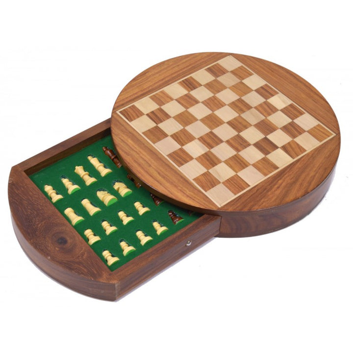 9" Wood Magnetic Round Chess Set – Travel-Friendly