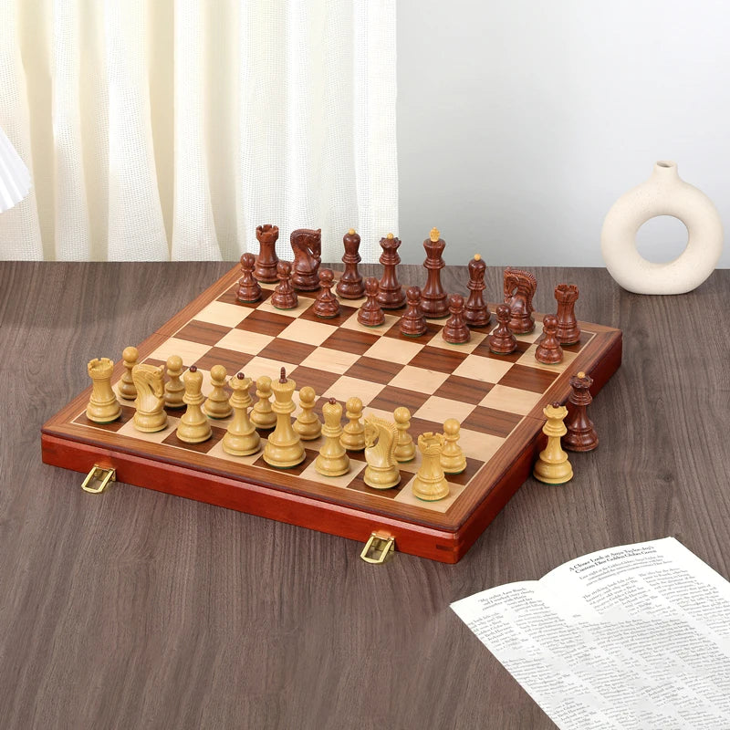 Aggravated heavy plastic chess piece game set
