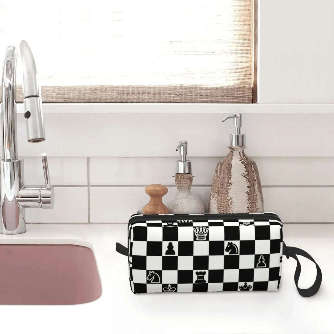 Custom Fashion Chess Toiletry Bag for Women Chessboard