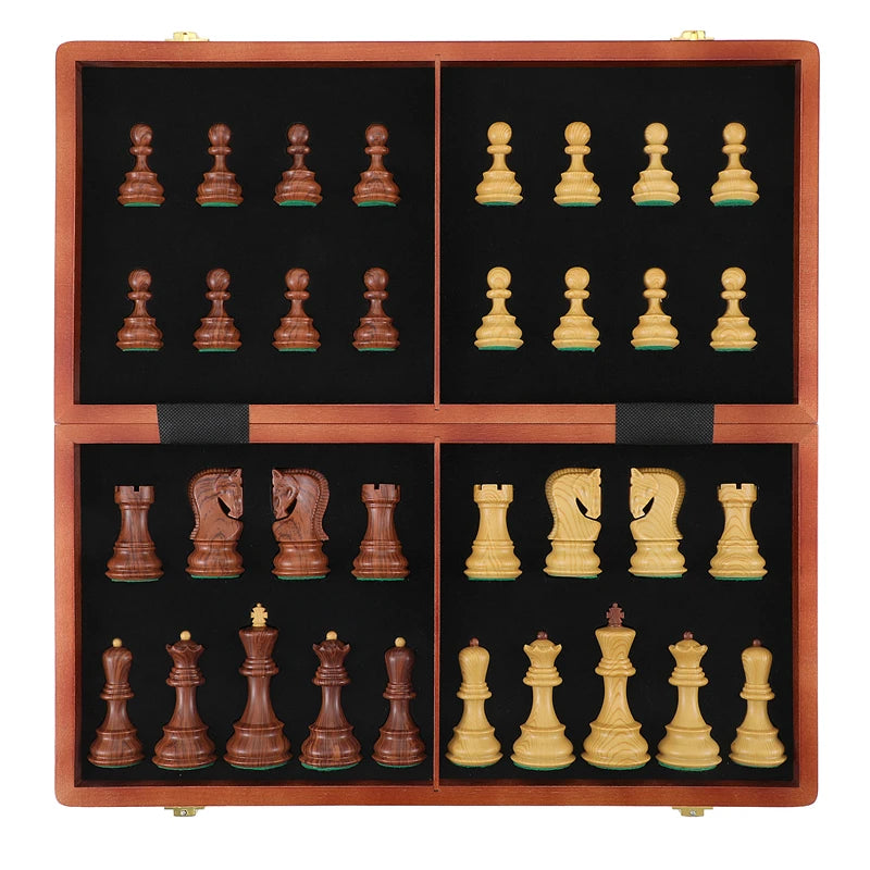 Aggravated heavy plastic chess piece game set
