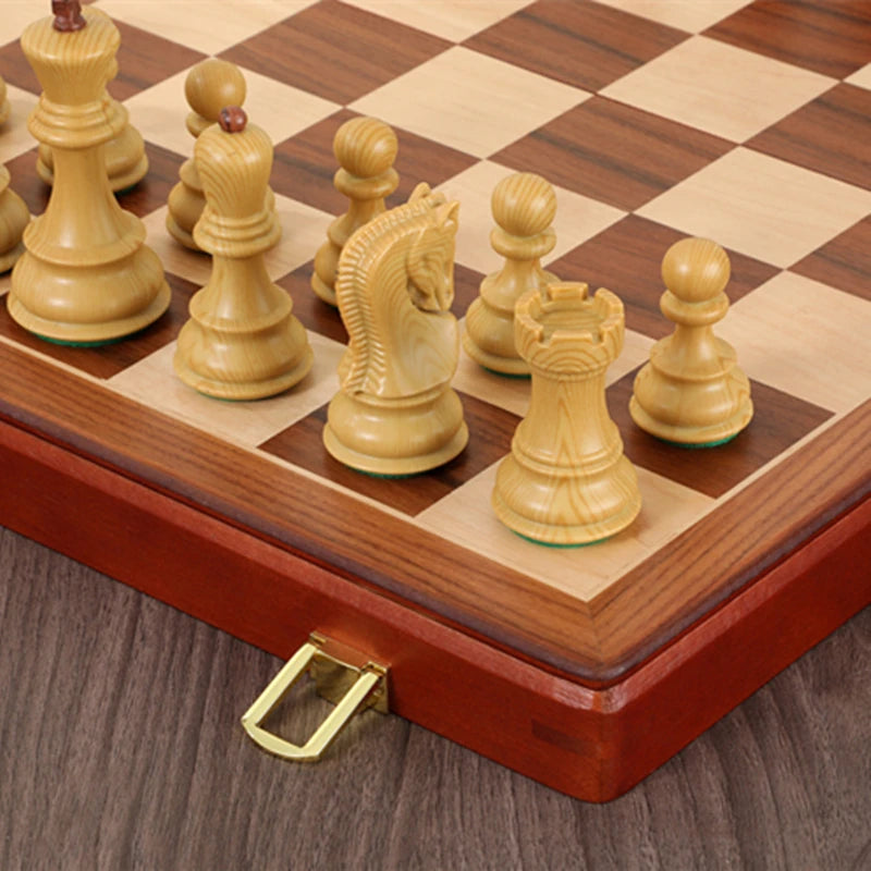 Aggravated heavy plastic chess piece game set