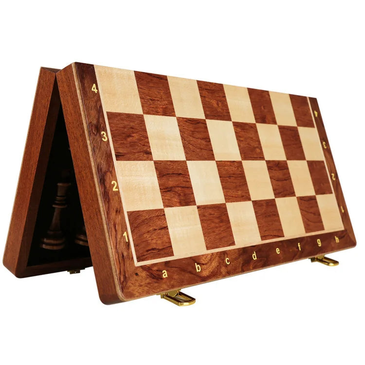 Schachspiel aus Holz in Top-Qualität – Großes Schachbrett aus Walnussholz & klassische Figuren aus massivem Holz