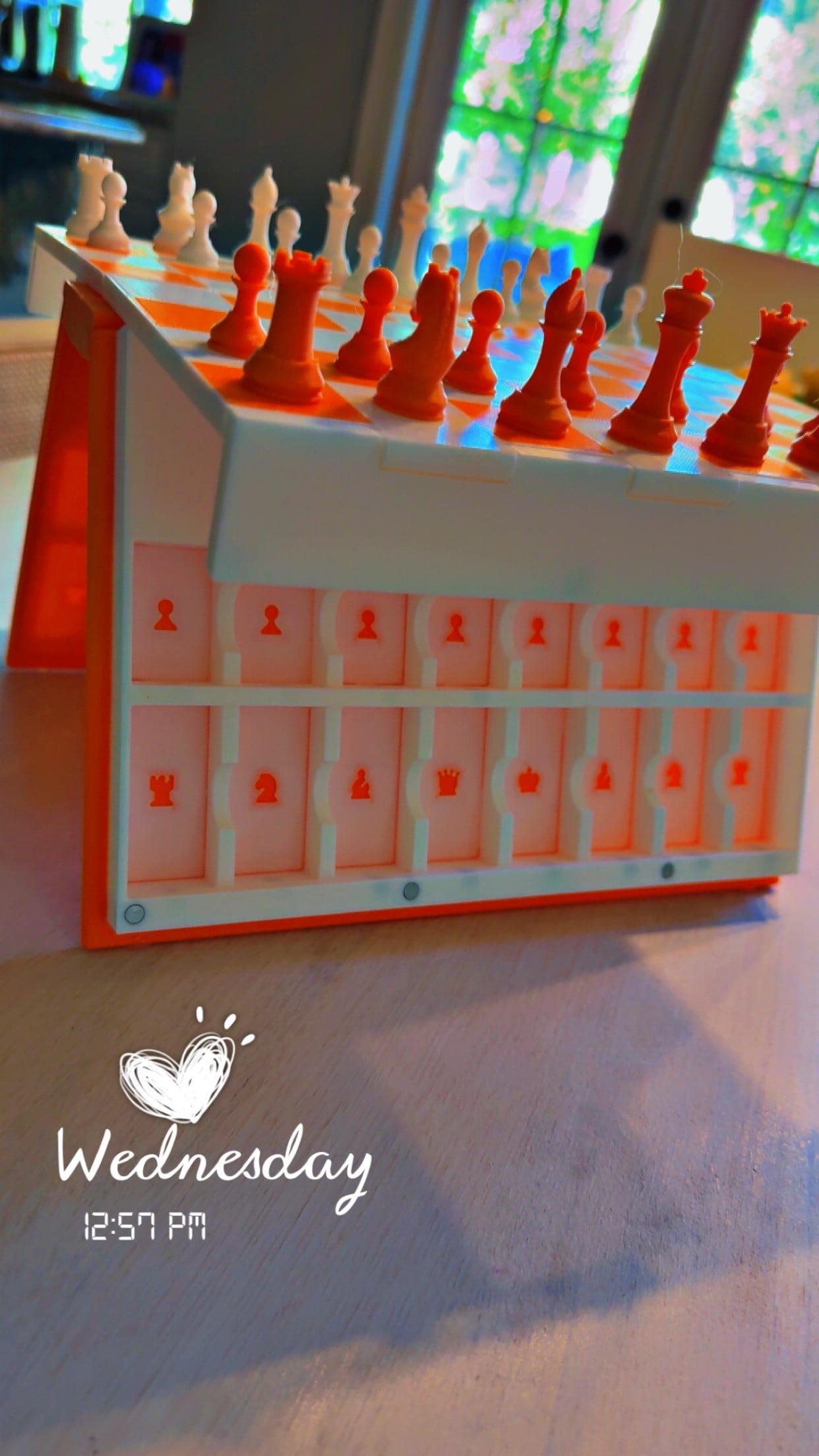 PlayBook’d Chess – Book-Style Magnetic Foldable Chess Set