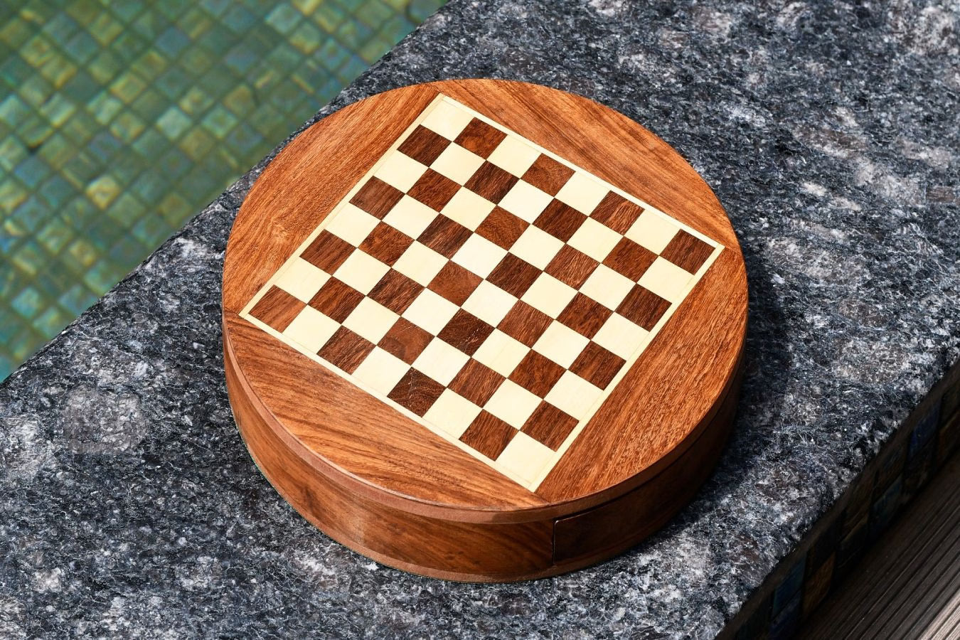 Travel Series Round Magnetic Chess Set in Sheesham & Maple - 9"