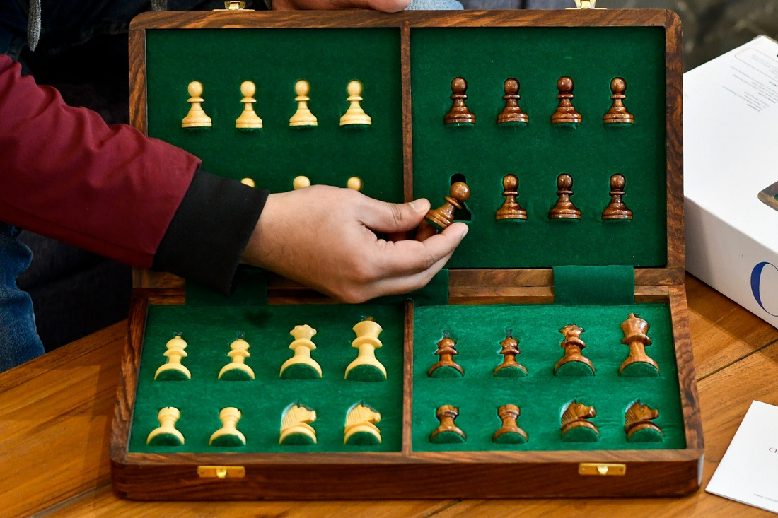 16″ Travel Folding Wooden Chess Set – Sheesham & Maple Board