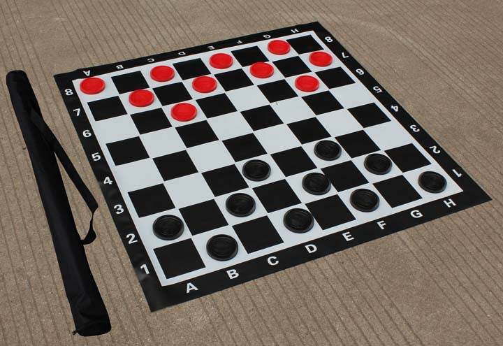 Garden checker set with vinyl board - Checkmate & Chill 