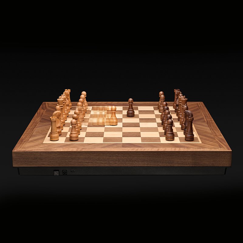 Robotic Wireless Grand Classical Walnut Chess Set